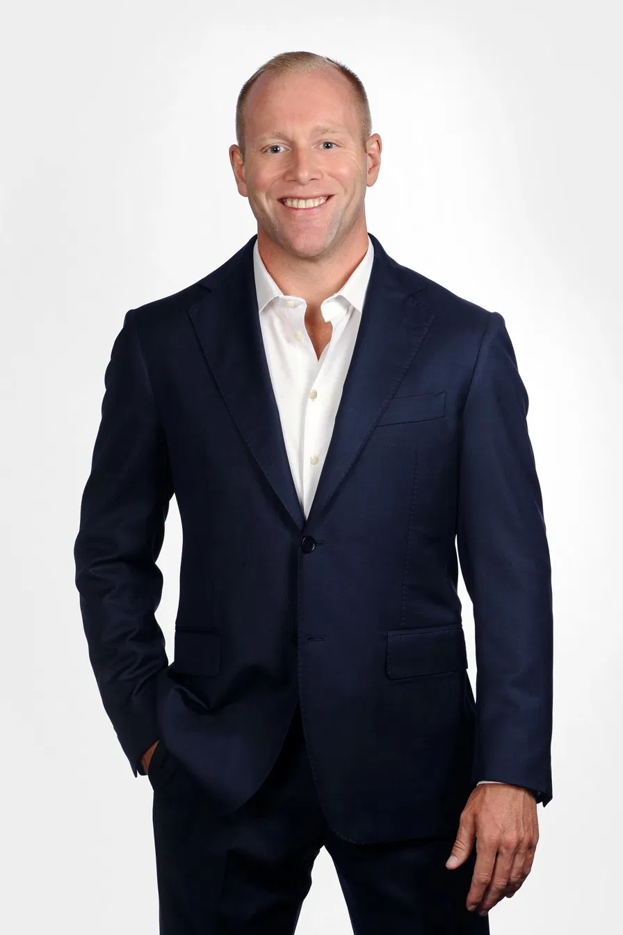 Niklas Lindahl, fractional COO